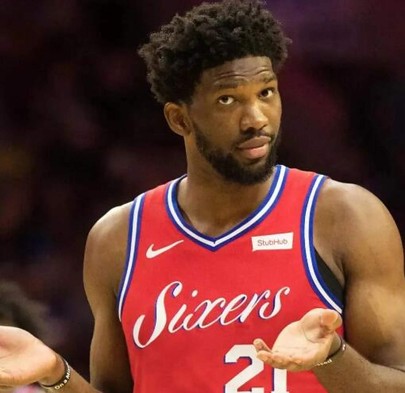 爵士主场击败76人继续保持领先