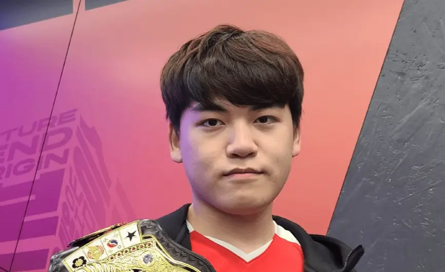 开云APP-100T绝杀GEN，Gumayusi惊艳世界的简单介绍