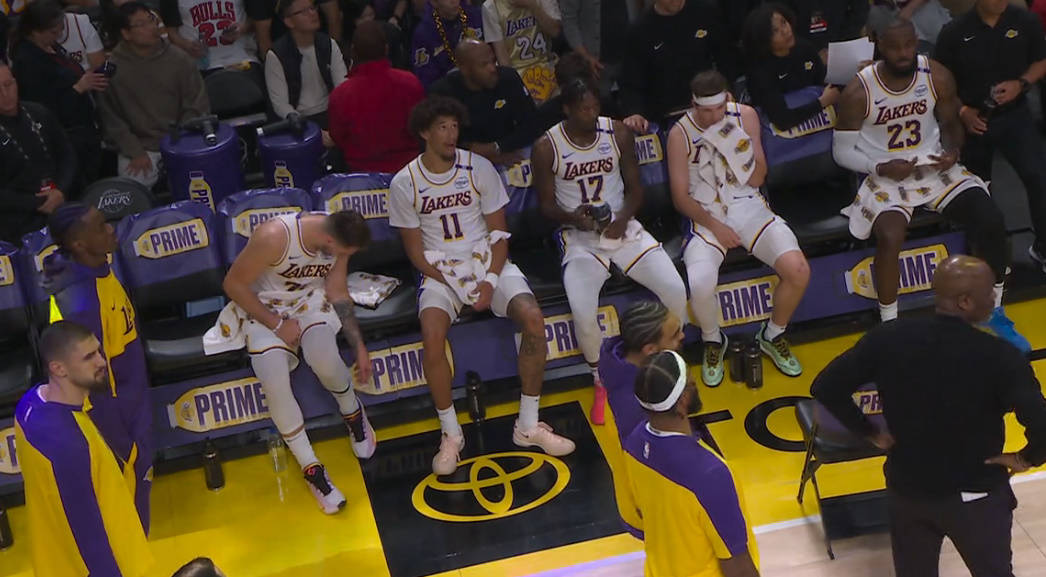 开云体育下载-詹皇缺阵湖人不敌勇士，三连败状态堪忧的简单介绍