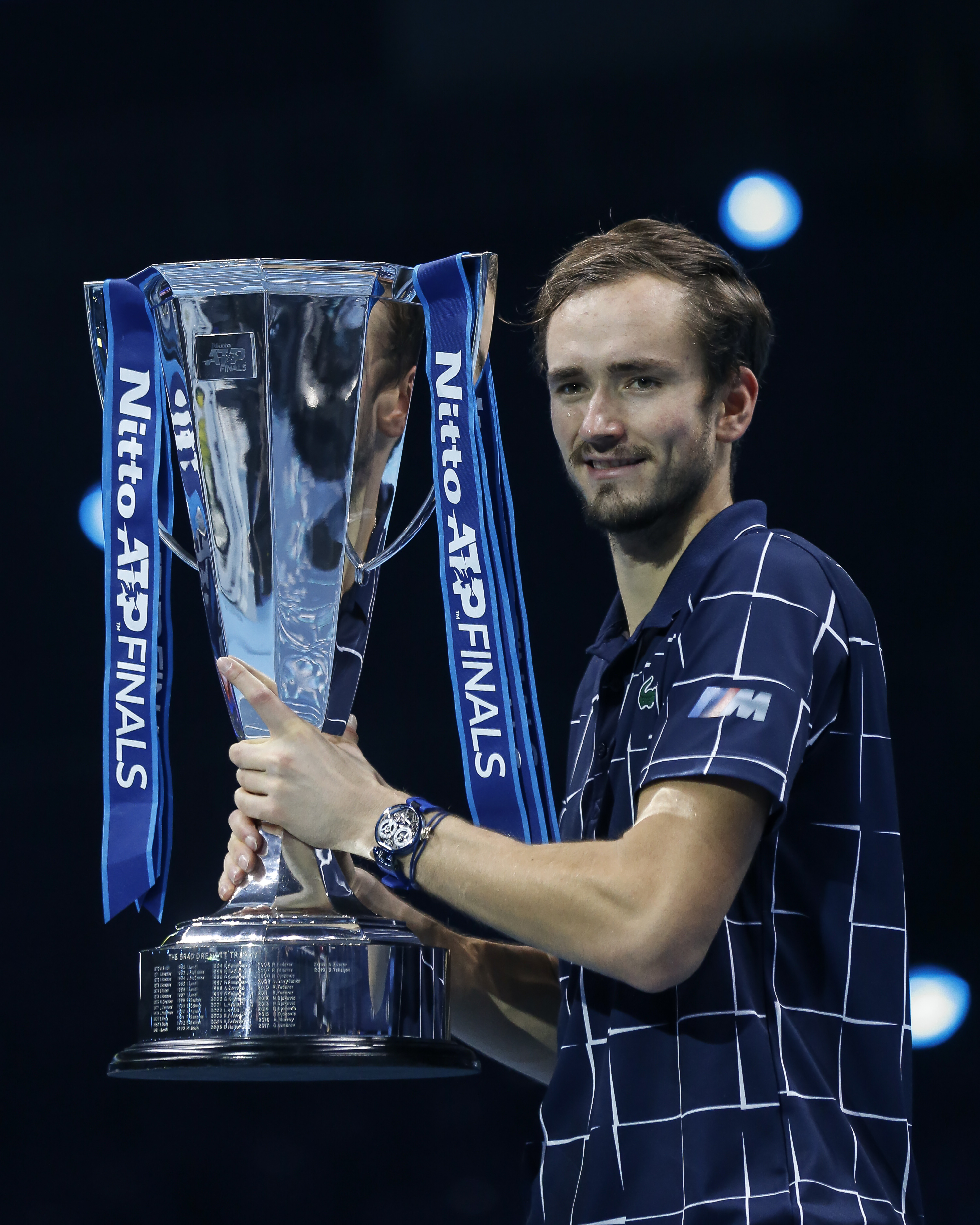 关于德国网球队爆冷意大利网球队，梅德韦杰夫高光表现的信息