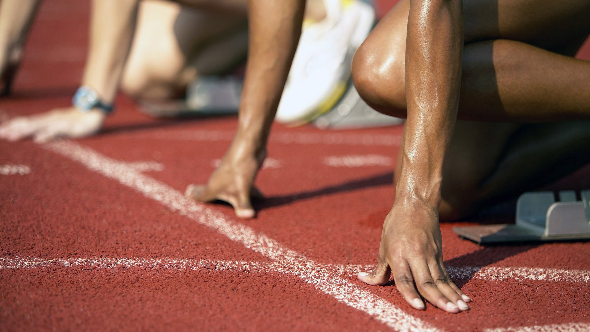 防守的艺术与逆袭的史诗，巴斯托尼教科书表现与阿尔及利亚粉碎拜仁启示录