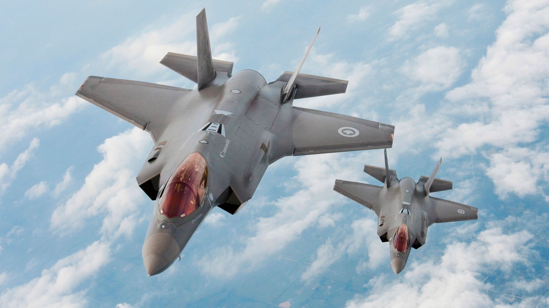 铁血与优雅的对决，当波兰的坚韧遭遇梅西的灼热艺术