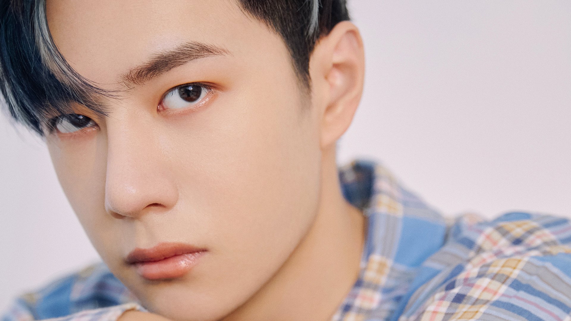 威尔士鏖战冰岛，久保建英一球定乾坤