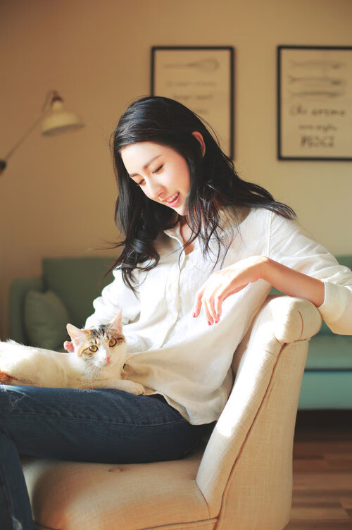 开云体育app-德甲争冠夜暗流涌动，奥亚尔萨瓦尔用沉默的数据风暴，掀起王座之争的巨浪