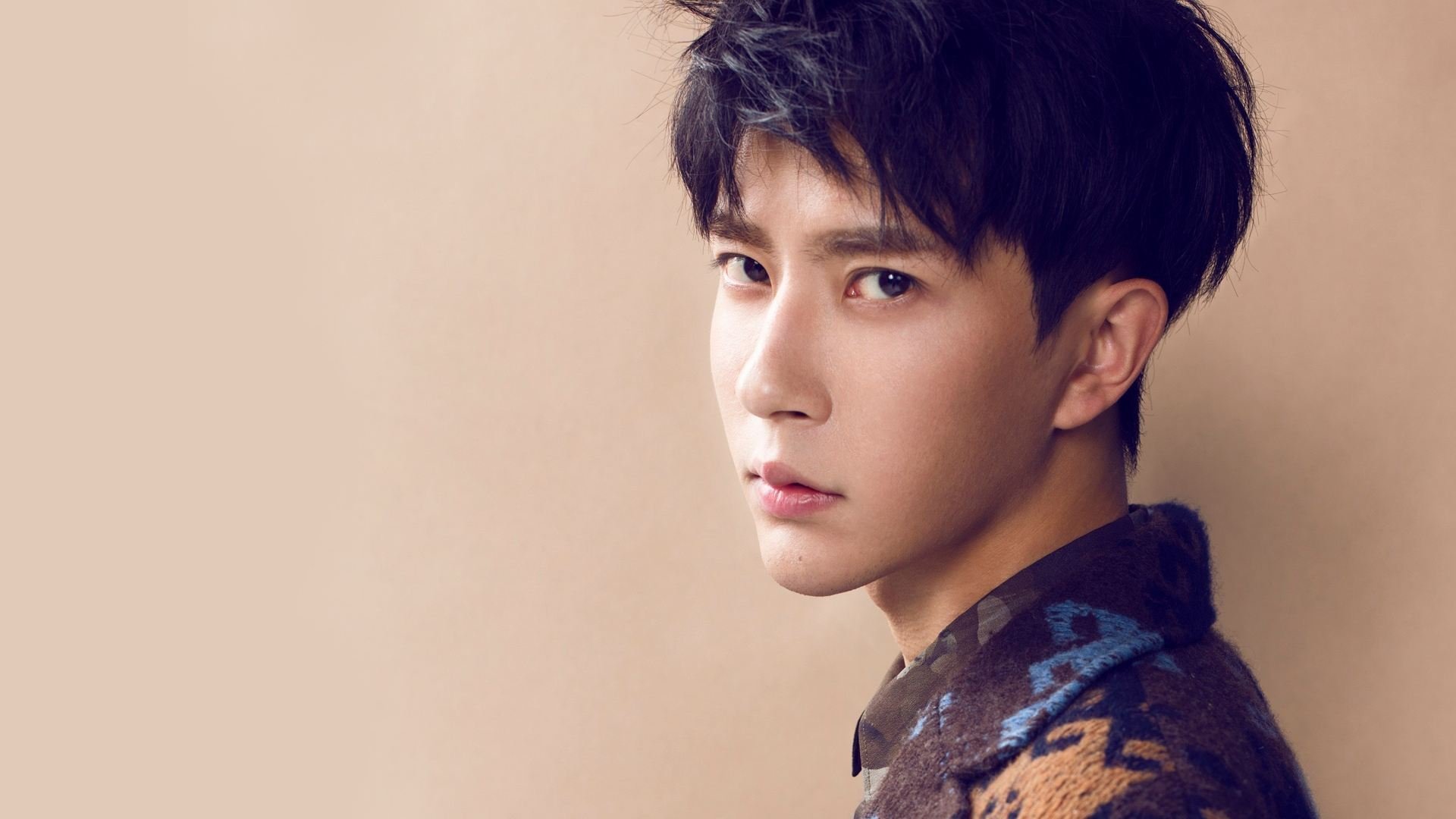 德罗赞存在感拉满!76人血拼山西队引爆跨洋对决