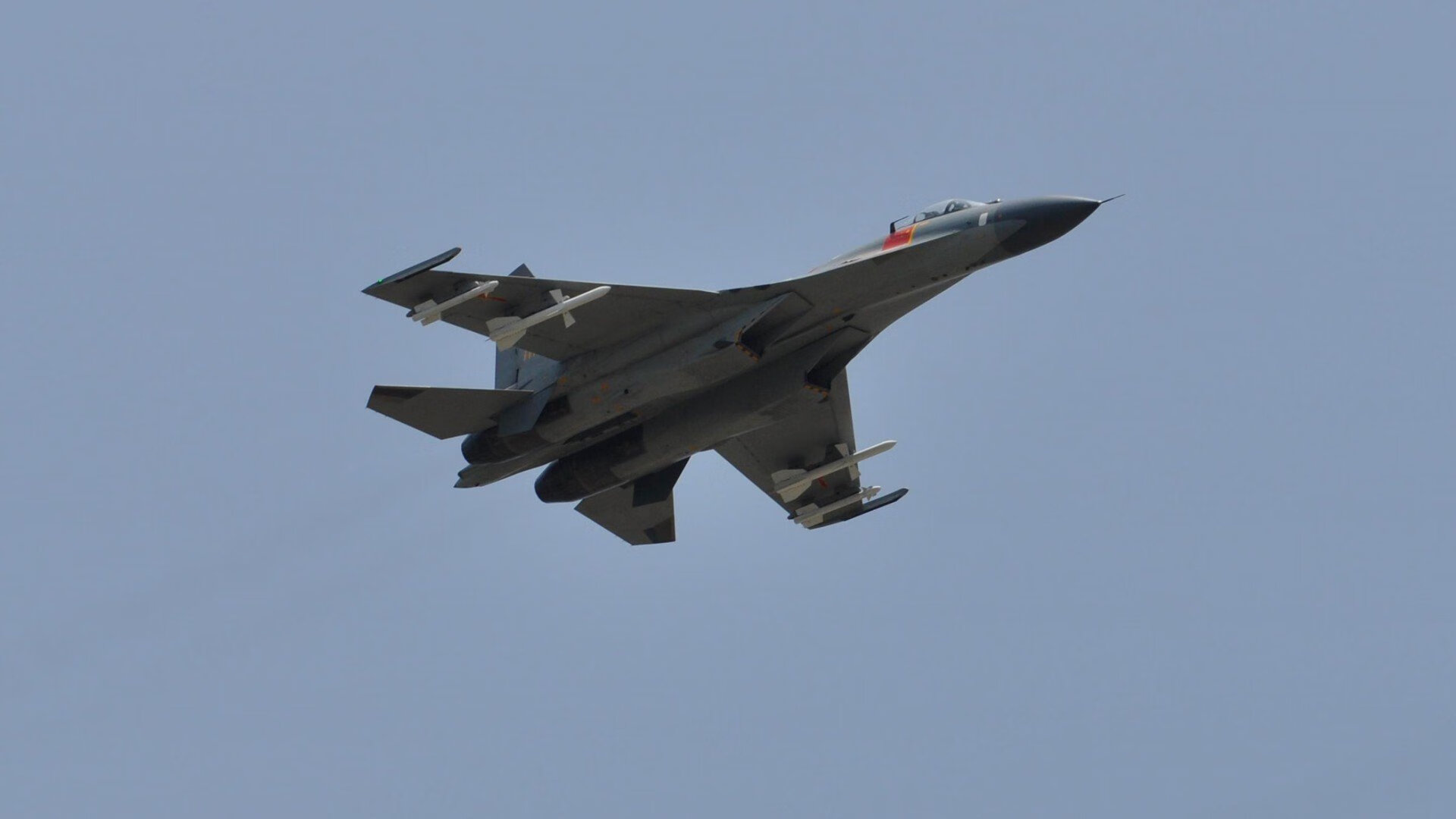 南美热土与德意志钢骨，当委内瑞拉带走利物浦，蒂亚戈在争冠硝烟中接管战场